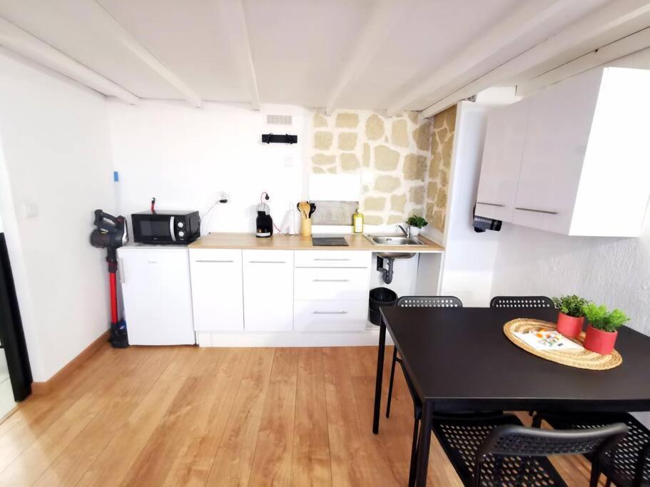 Centre Ville Montpellier - Appartement Au Coeur De L'Ecusson 外观 照片